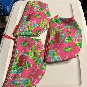 3 Lilly Pulitzer cosmetic bags‎